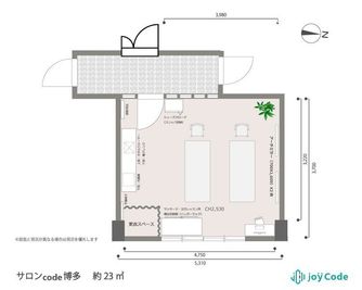 サロンcode博多 サロンcode博多 個室ヨガ 大きなアーチミラーの前で癒し空間の間取り図