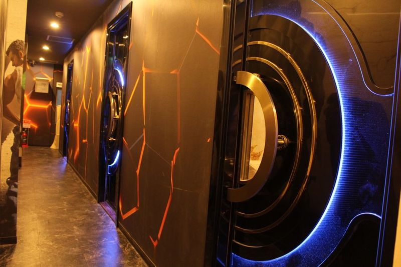 カラオケ個室3 DAM設備 オシャレな部屋で歌おう - Asian Cabin Club 複合ネットカフェ施設