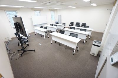 【NAVASE Meeting バスセンター前】 NAVASE Meeting バスセンター前の室内の写真