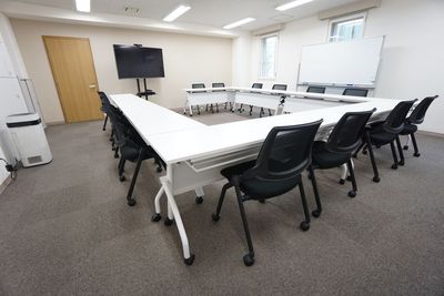 【NAVASE Meeting バスセンター前】 NAVASE Meeting バスセンター前の室内の写真