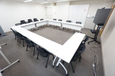 【NAVASE Meeting バスセンター前】 NAVASE Meeting バスセンター前の室内の写真