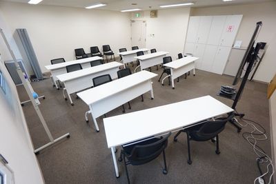 【NAVASE Meeting バスセンター前】 NAVASE Meeting バスセンター前の室内の写真