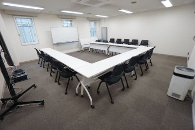 【NAVASE Meeting バスセンター前】 NAVASE Meeting バスセンター前の室内の写真