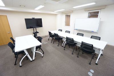 【NAVASE Meeting バスセンター前】 NAVASE Meeting バスセンター前の室内の写真