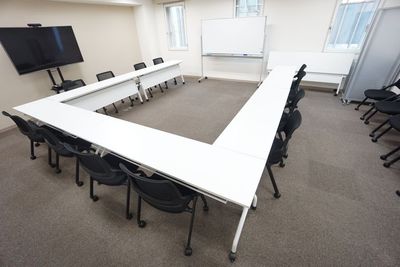 【NAVASE Meeting バスセンター前】 NAVASE Meeting バスセンター前の室内の写真