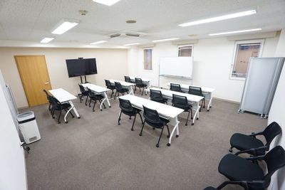 【NAVASE Meeting バスセンター前】 NAVASE Meeting バスセンター前の室内の写真