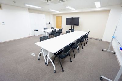 【NAVASE Meeting バスセンター前】 NAVASE Meeting バスセンター前の室内の写真