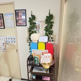 Googleホームがあるので音声で好きな音楽に設定可能 - Luana武蔵小杉　レンタルサロンの室内の写真