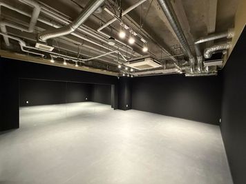 【渋谷駅徒歩3分】35.5㎡/ダンス・ヨガ・レッスンも/簡易防音/大人数可能/鏡２面/スピーカー - ルービー渋谷2nd