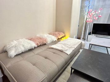 ブリヤン　横浜　ブルー 横浜駅徒歩５分🚶‍♂️ 推し会🌸デート💏２４時間営業🌕の室内の写真