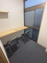 個室２人収容可・ZOOM会議やリモートでも使える！共用部分が無料で使える - 足立ZKYビル