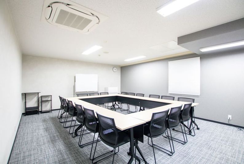 koma501 - リファレンス広島小町ビル貸会議室