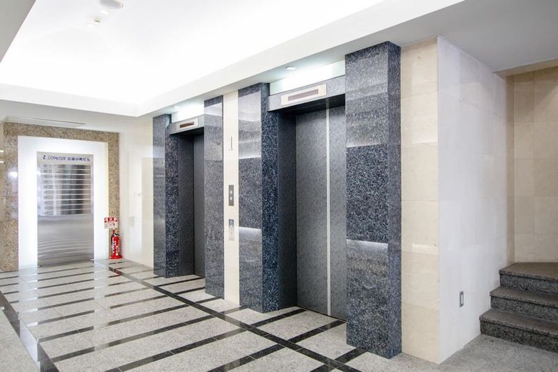 koma501 - リファレンス広島小町ビル貸会議室