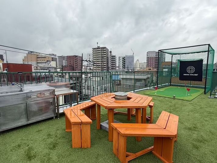 足立ZKYビル 地域NO.１最安値！レンタルオフィスM号室、一日利用も可能の室内の写真