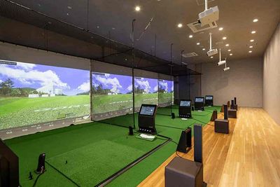 マイゴルフレーンブランチ博多パピヨンガーデン店の室内の写真