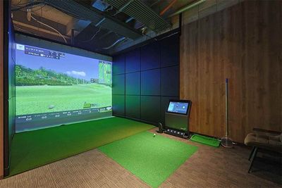 マイゴルフレーン茨木市駅前店の室内の写真