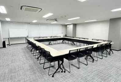 リファレンス広島小町ビル貸会議室 koma502 TypeDの室内の写真