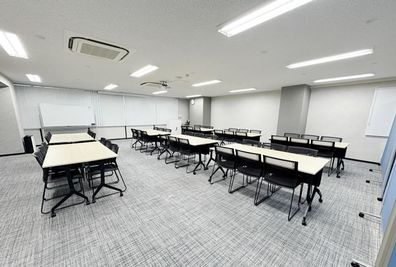 リファレンス広島小町ビル貸会議室 koma502 TypeDの室内の写真
