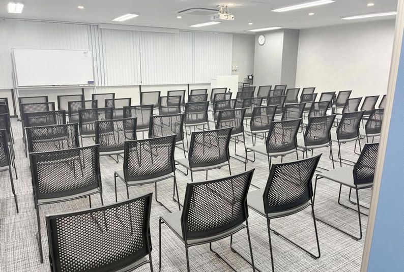 koma502 TypeD - リファレンス広島小町ビル貸会議室