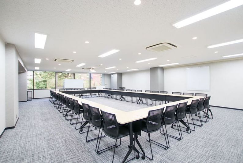 koma502 - リファレンス広島小町ビル貸会議室