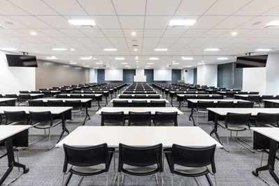 新築ビル【ヒューリックスクエア福岡天神】へ 9/2(火) NEW ☆ OPEN!無料Wi-Fi付き/195名収容 - リファレンスヒューリックスクエア福岡天神貸会議室