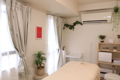 自然光が明るい室内 - FROM NOW（フロムナウ）五反田 レンタルサロンの室内の写真