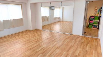 【ヨガ・ピラティスなど各種レッスンや会合に】清潔感のあるスタジオ - レンタルスペース　OF LIFE