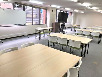リロの会議室　池袋駅東口　ぬかりやビル リロの会議室　池袋駅東口　ぬかりやビル4階会議室の室内の写真
