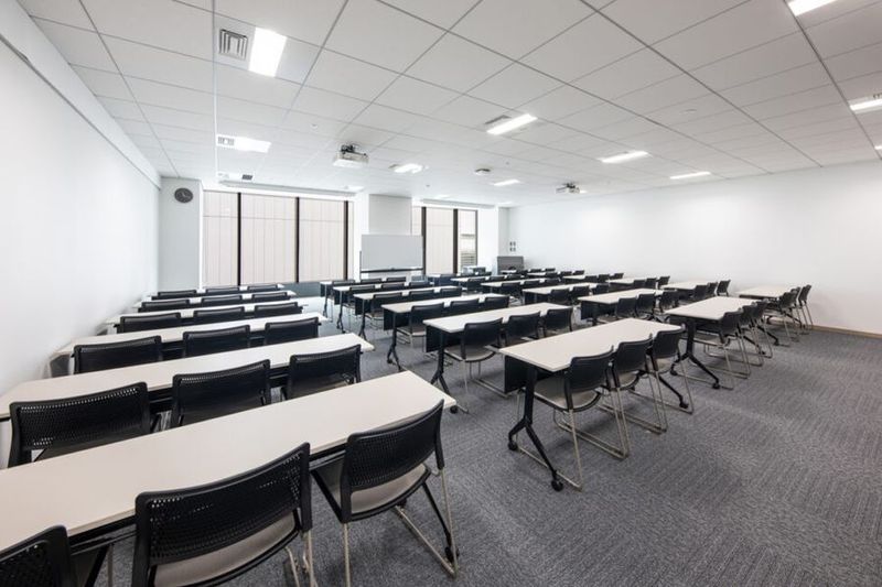 HS403 - リファレンスヒューリックスクエア福岡天神貸会議室