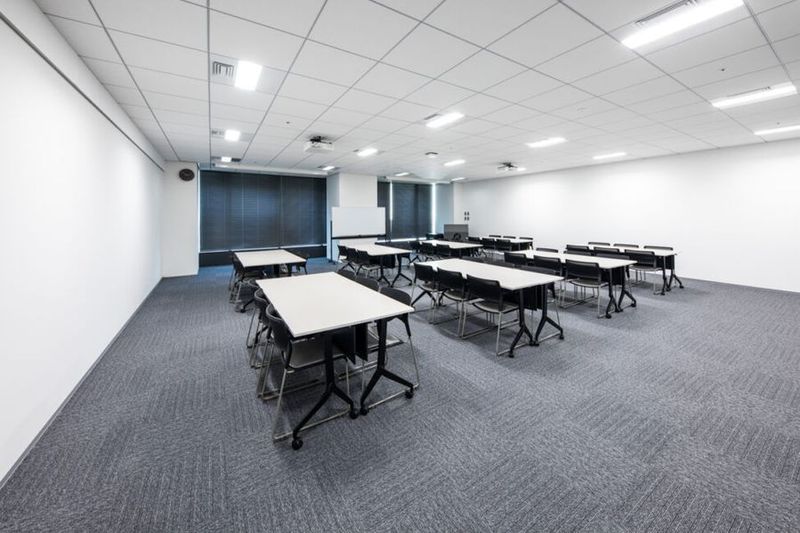 HS403 - リファレンスヒューリックスクエア福岡天神貸会議室