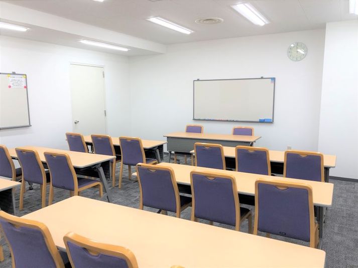 【リロの会議室】Forum S 3東洋海事ビル 【Forum S 3東洋海事ビル】地下1階　会議室Aの室内の写真