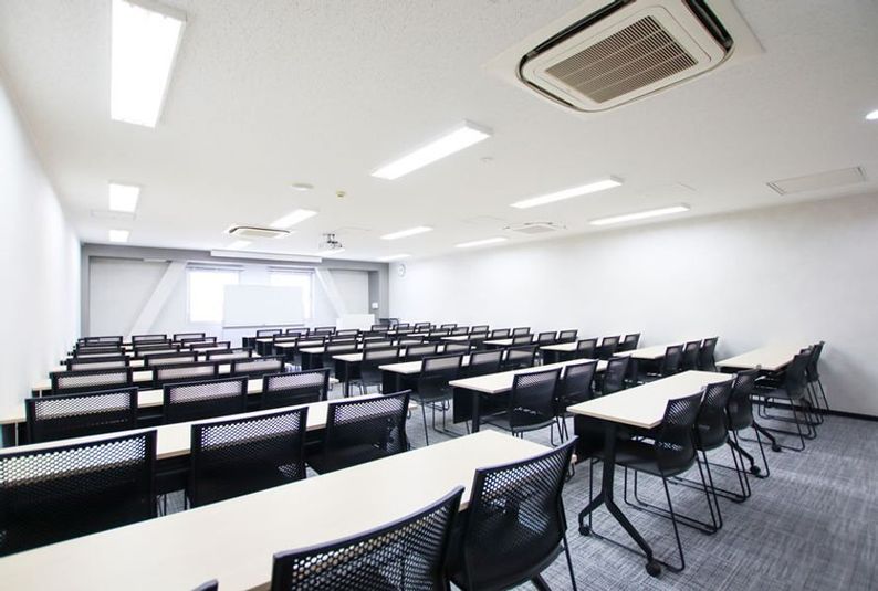 リファレンス広島小町ビル貸会議室 koma901の室内の写真
