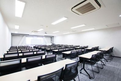 電停「中電前」より徒歩1分！無料Wi-Fi付き／72名収容 - リファレンス広島小町ビル貸会議室