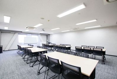 リファレンス広島小町ビル貸会議室 koma901の室内の写真