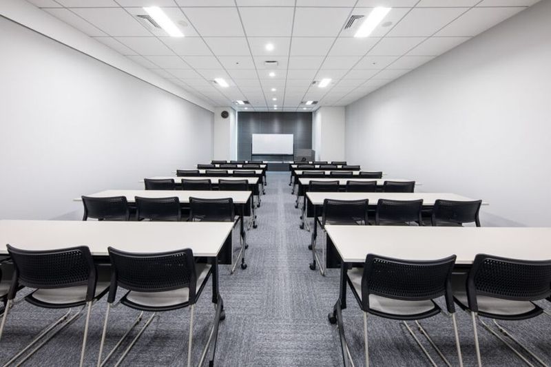 HS506 - リファレンスヒューリックスクエア福岡天神貸会議室