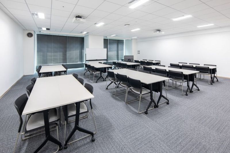 HS504 - リファレンスヒューリックスクエア福岡天神貸会議室