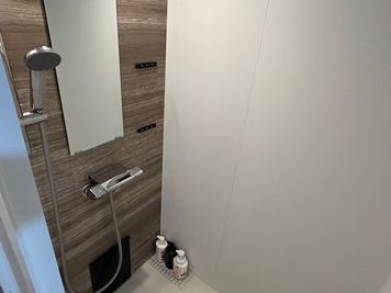 綺麗なシャワールーム - レンタルサロンCOTA2ndの設備の写真
