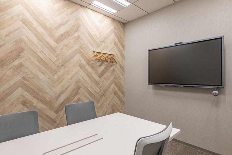 4名用会議室 - BIZcomfort札幌すすきの