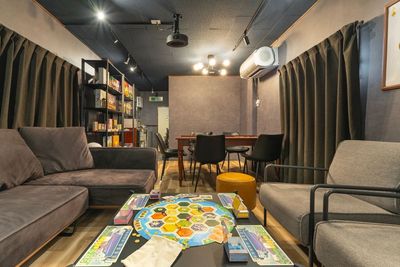 556_SpemoGame新橋 ボードゲームスペースの室内の写真