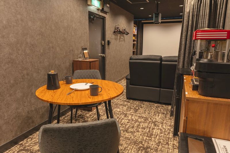 555_SpemoCINEMA新橋2nd - 555_SpemoCINEMA新橋2nd