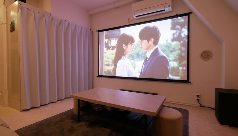 小川町駅・淡路町駅・新御茶ノ水駅すぐのプライベートシアタールーム - Cinema Neon Pod / シネマネオンポッド秋葉原