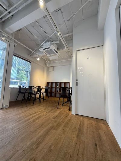 代々木公園・奥渋谷　ギャラリー＆カフェスペース - THE GOAT ギャラリー＆カフェスペース