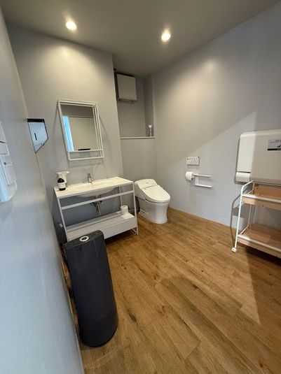 代々木公園・奥渋谷　ギャラリー＆カフェスペース - THE GOAT ギャラリー＆カフェスペース