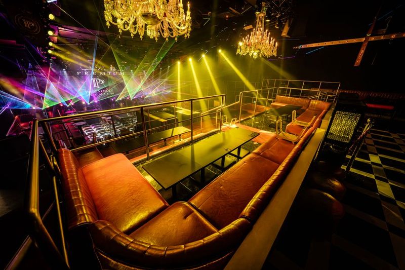 PICCADILLY PREMIUM 大規模レンタルイベントスペースの室内の写真