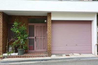 玄関です。 - みるくる 閑静な住宅街の一室・多目的スペース【Room Blue】の入口の写真