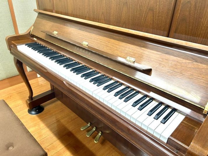 アップライトピアノ・管楽器・弦楽器防音部屋 Emu10教室 - ミュージックサロン天王寺Emu