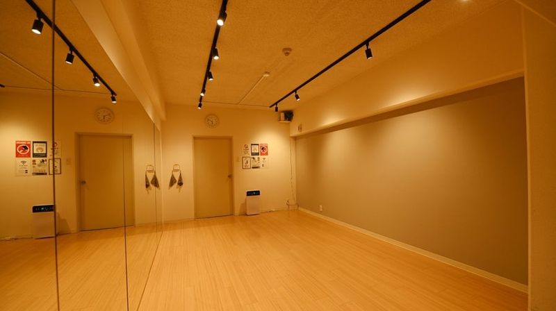 【大阪主要駅徒歩圏内】格安でダンスができるレンタルスタジオ - レンタルスタジオaile(エール)