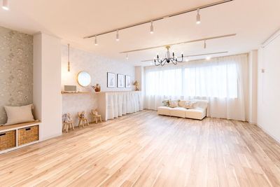 テーブルは畳むことができるので、バッグヤードに移動させればかなり広めのスペースとしてもご利用いただけます✨ - BUNNY PARTY🐰(バニーパーティー) milk party 馬喰町店【11名様以上向け】の室内の写真