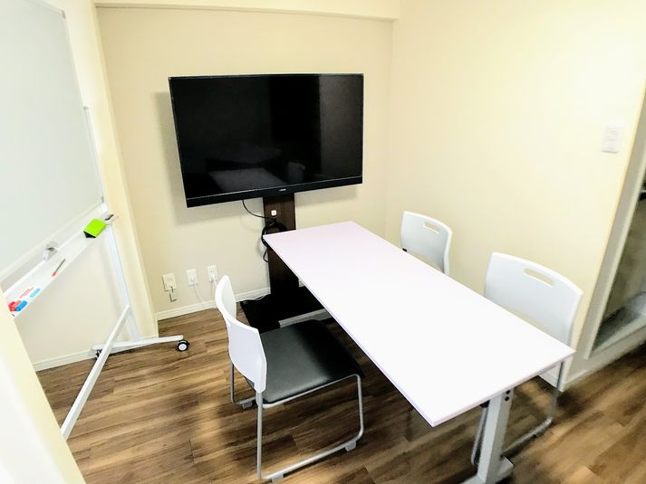 北千住駅仲町出口から徒歩２分の貸会議室！ - 二興ハイム北千住