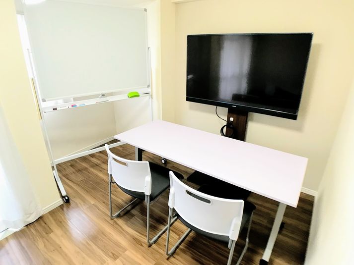 北千住駅仲町出口から徒歩２分の貸会議室！ - 二興ハイム北千住